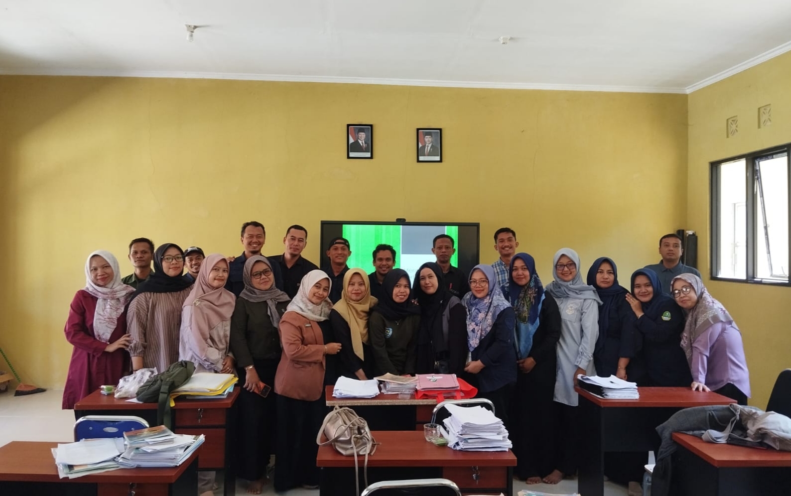 Kombel Rutin SMKN 2 Leles: Kupas Tuntas Media Tanam Subur dari Ruang Teori hingga Turun ke Lapangan